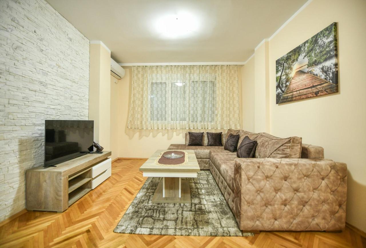 Apartment Centar 2 *